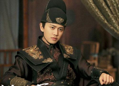 吃瓜娱乐圈任嘉伦是谁啊,娱乐圈的瓜中明星，揭秘他的魅力与成就